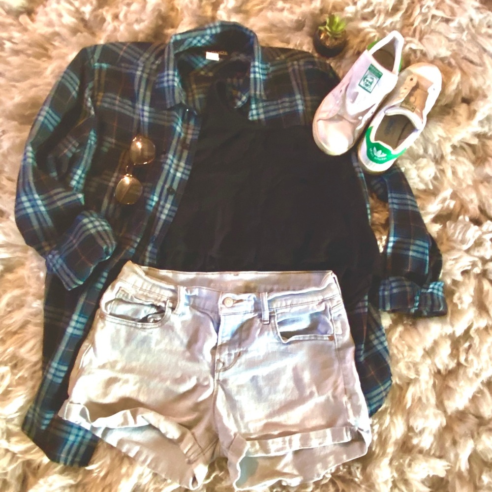 Hot Topic outfit with Stan Smith Adidas🖤💚